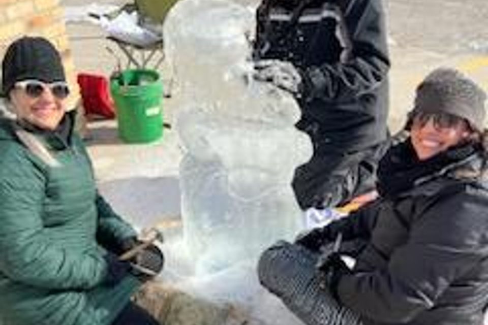 Ice sculpting 2023 16