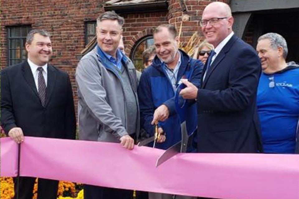 Ribbon cutting 4b