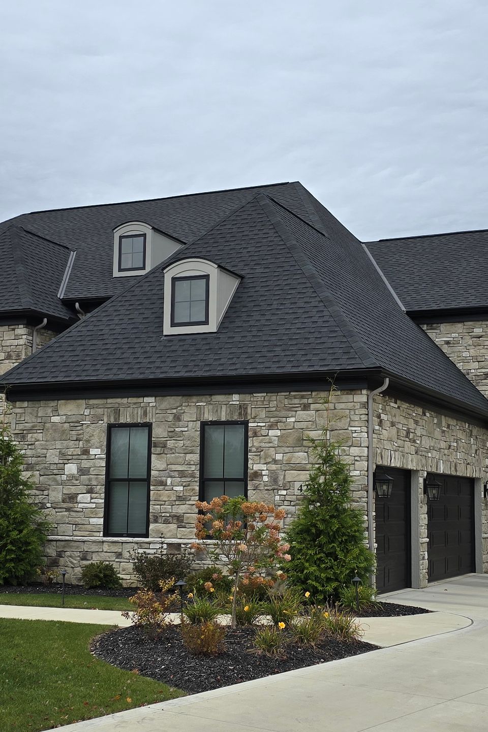 Main floor living custom home plan in Chagrin Falls, OH