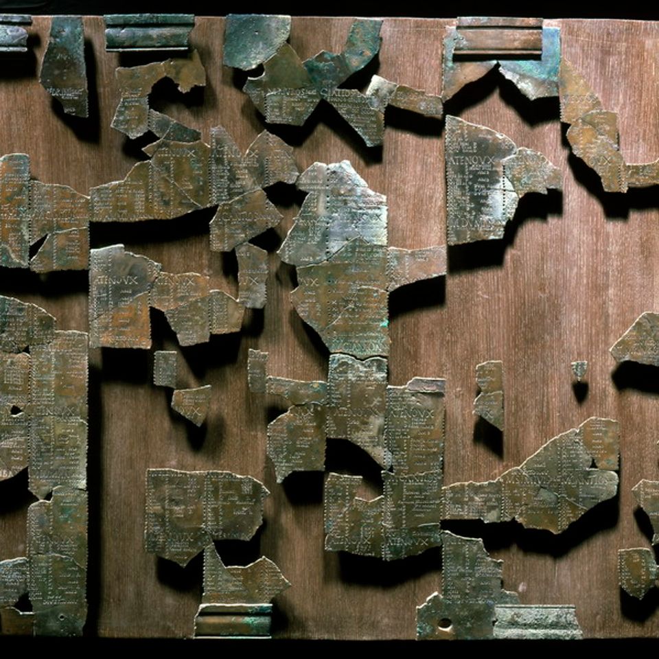 Calendrier de coligny  france  reassembled