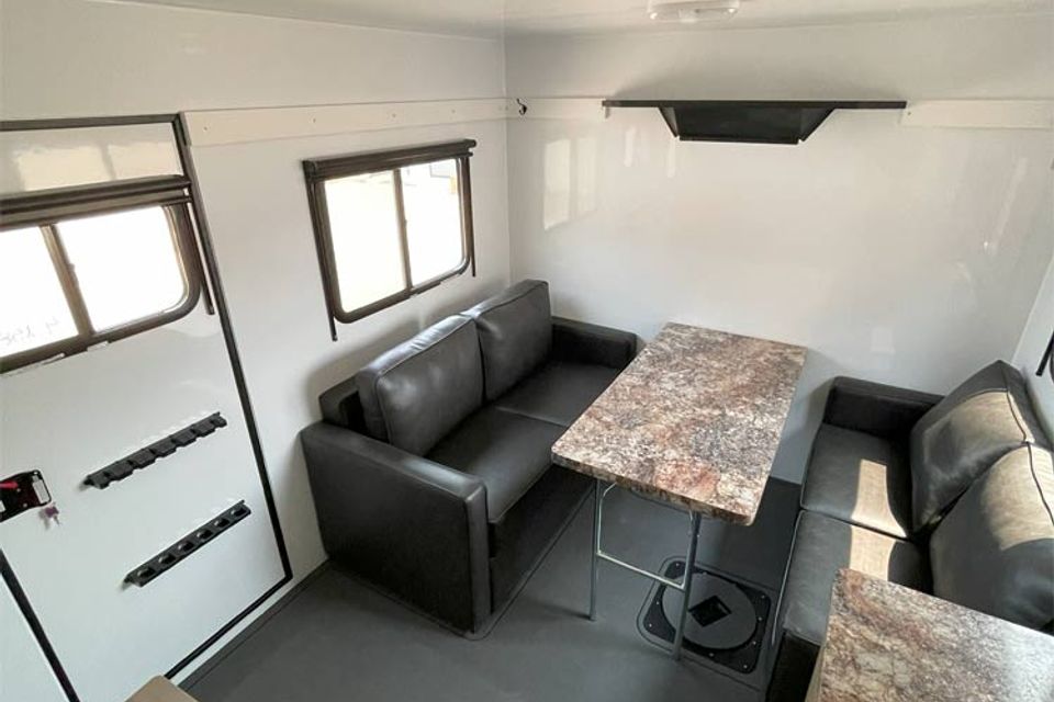 Slammer comfort suite 12