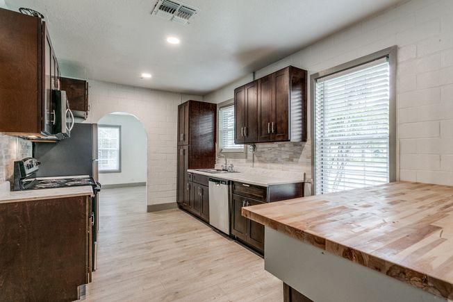 1232 vanderbilt robertcortez 10