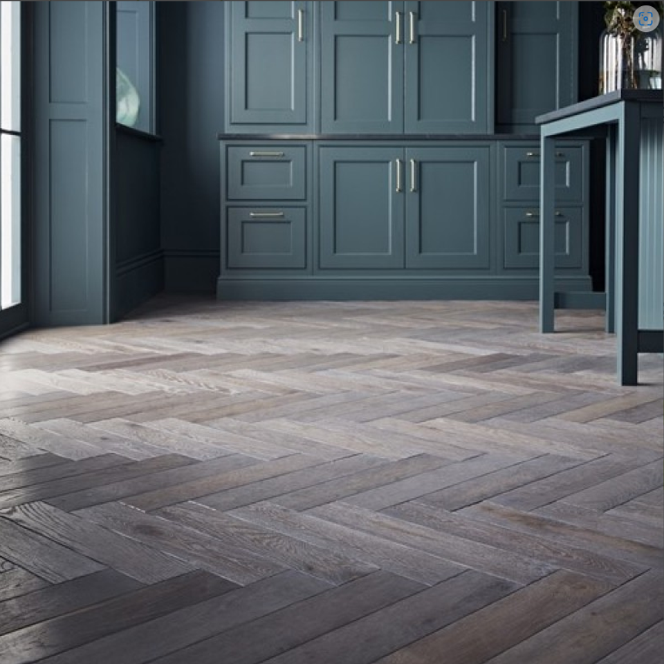 Floor studio14
