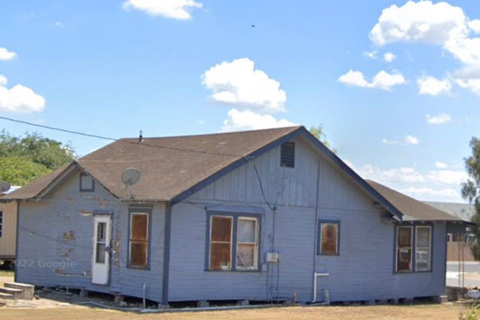 House demolition   mercedes5