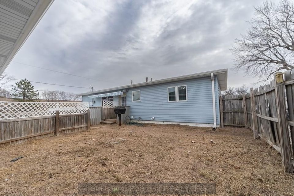 512 e 19th st grand island d 8