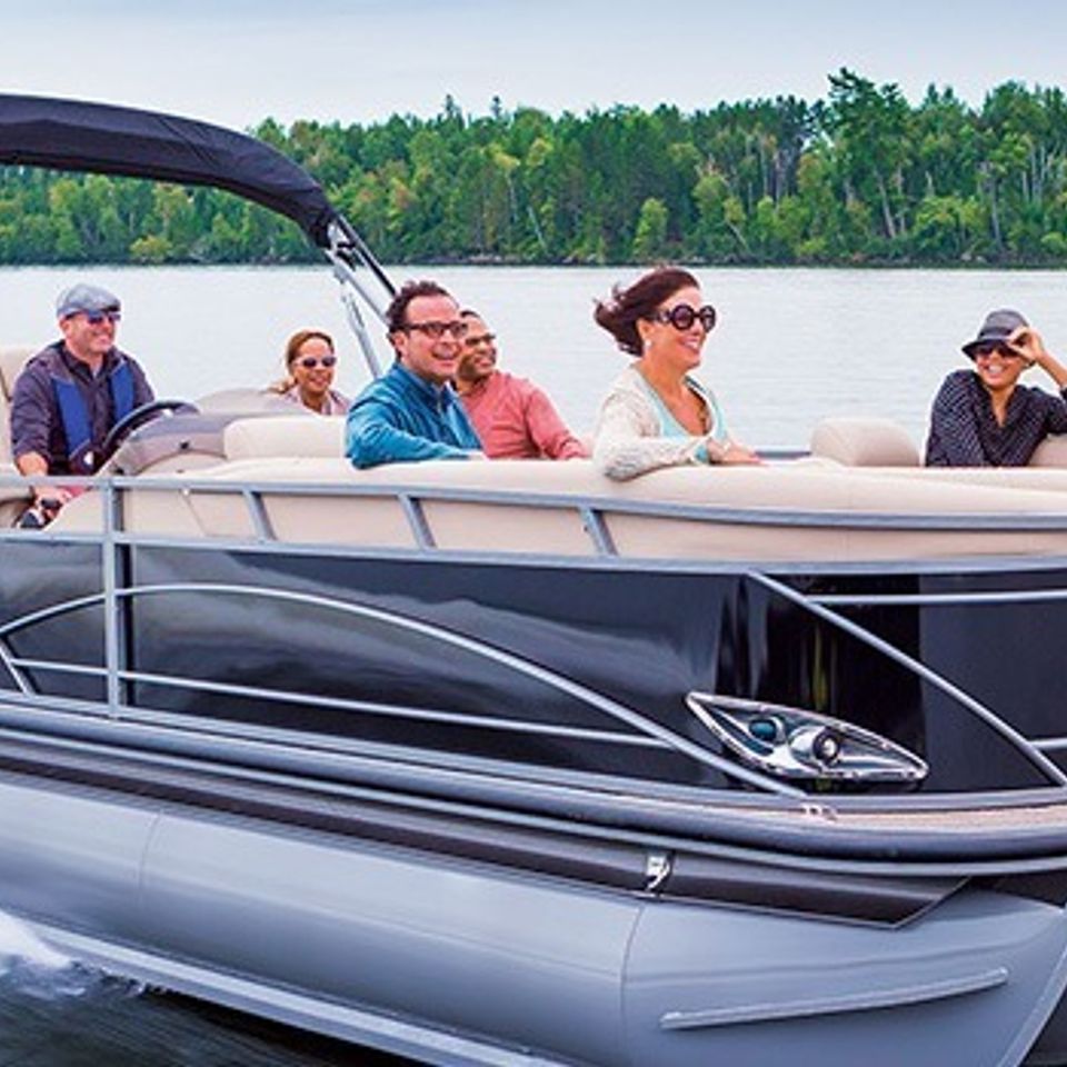 Pontoon boats image 05