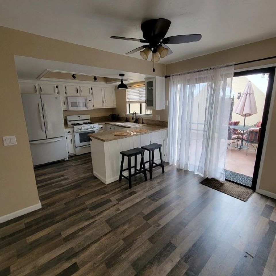 Dining room kitchen
