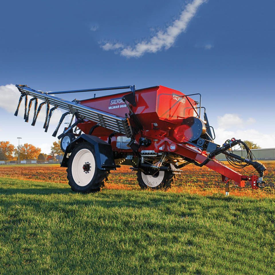 Valmar 8700 fertilizer spreader