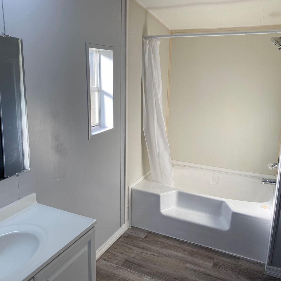 1491 master bath b