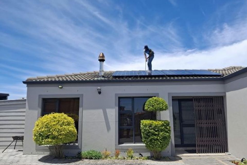 Gutters Just Right Hampton on Roof