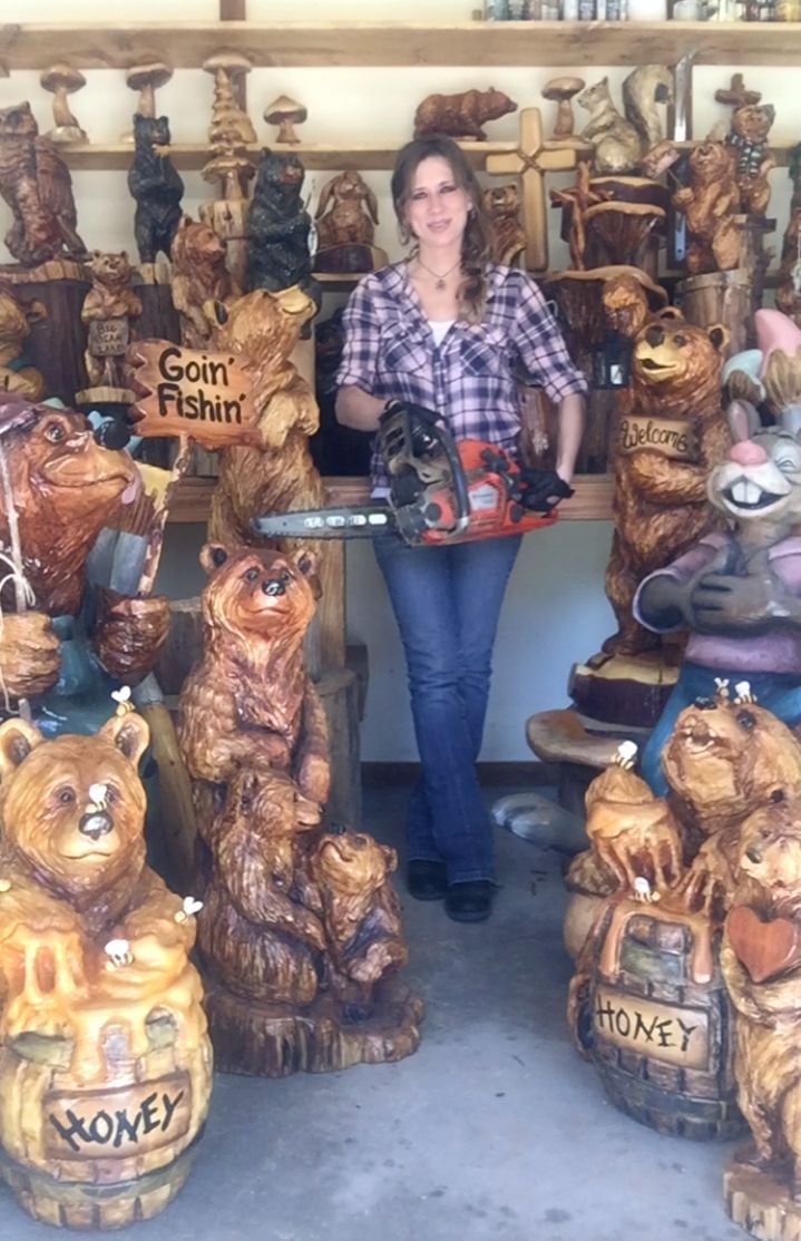 Heather and carvings20180324 12060 bdensx