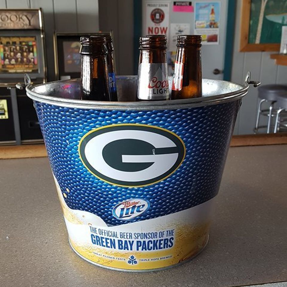 Bucket of beer20180405 2034 1ffr3e