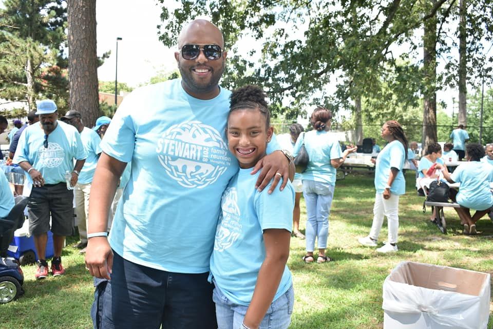 37274256 10214938645253906 1439388500330807296 n orig