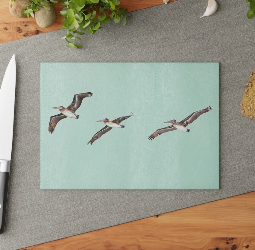 Glass cutting board pelicans display
