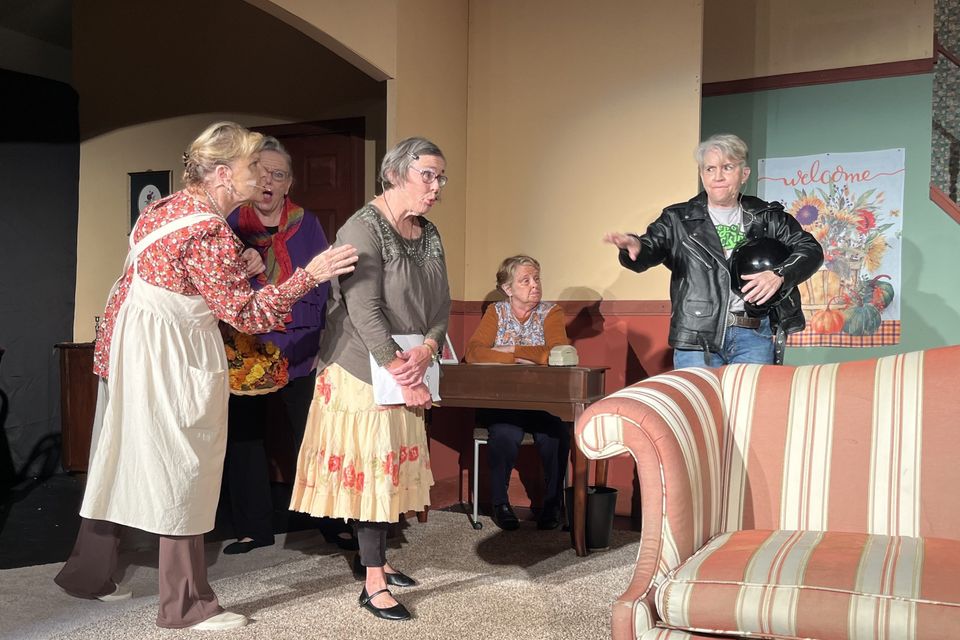 Dead giveaway candid 0