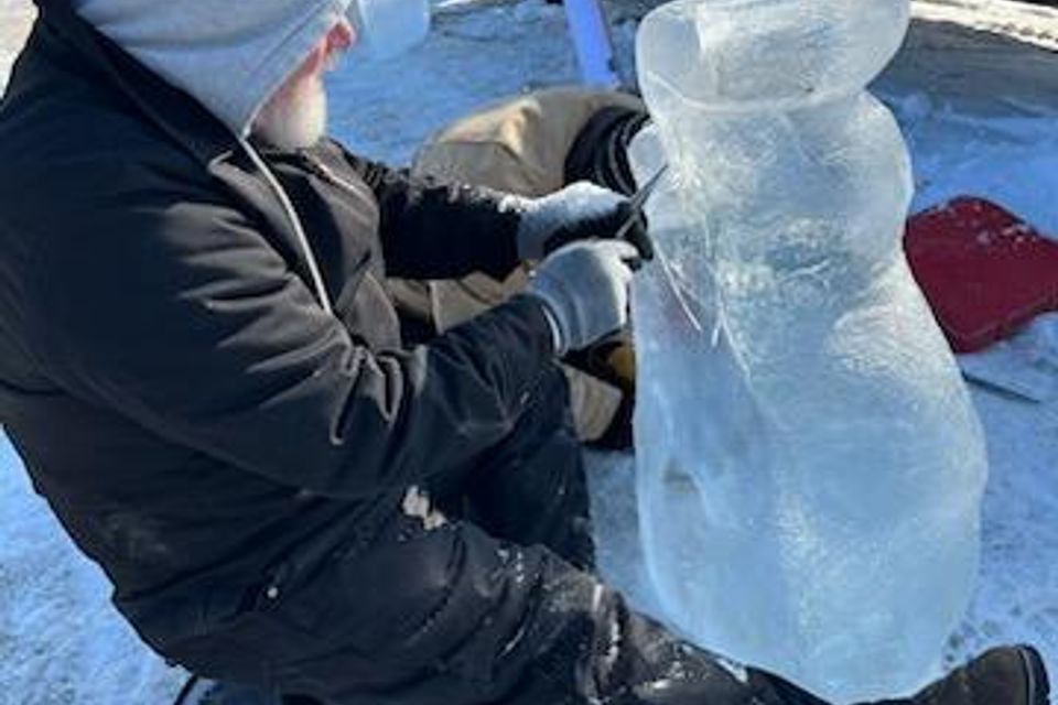 Ice sculpting 2023 12