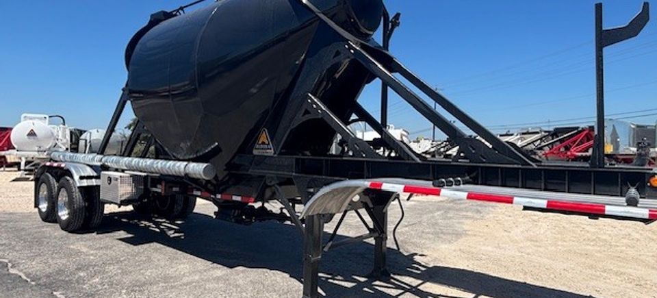 Aldura pneumatic tank 2026   575cf   black 