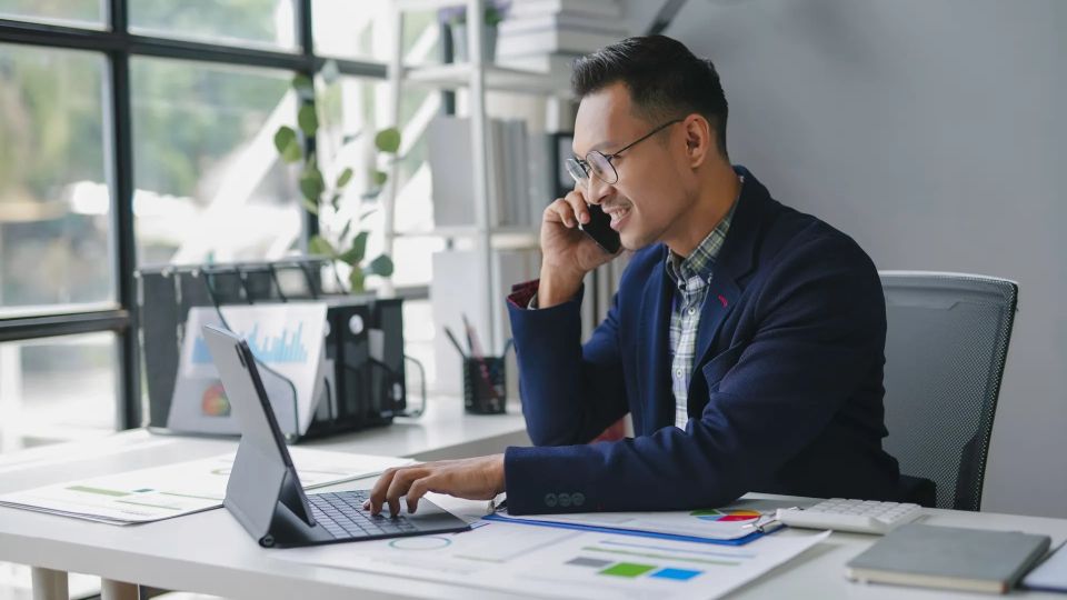 The Daily Sales Routine That Builds Recurring Revenue for Directory Owners