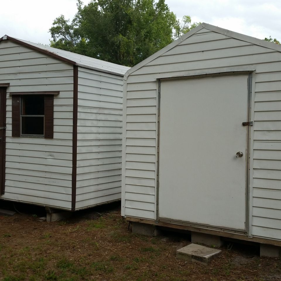 Both sheds20171019 23419 9et3my