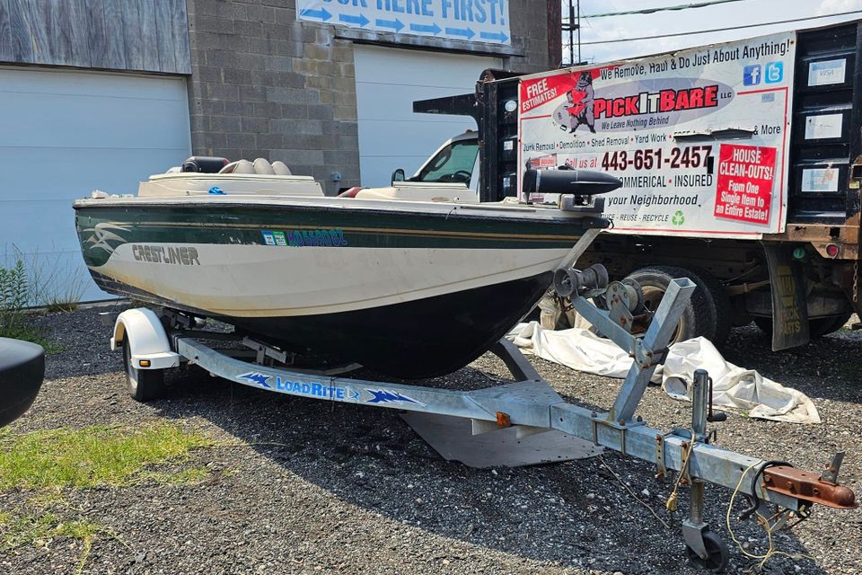 Crestliner boat