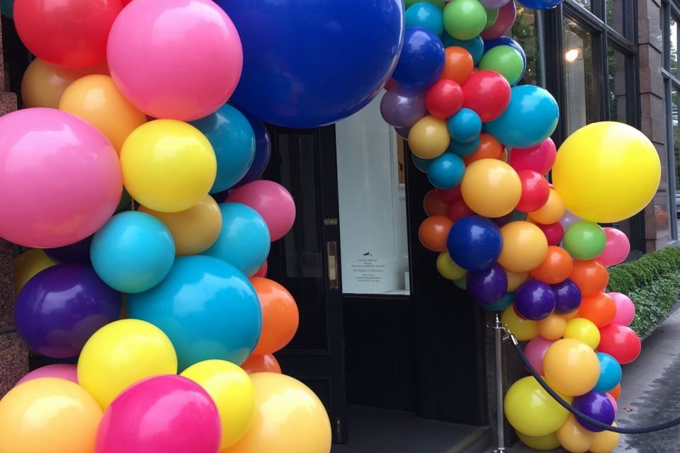 Balloons arch 1