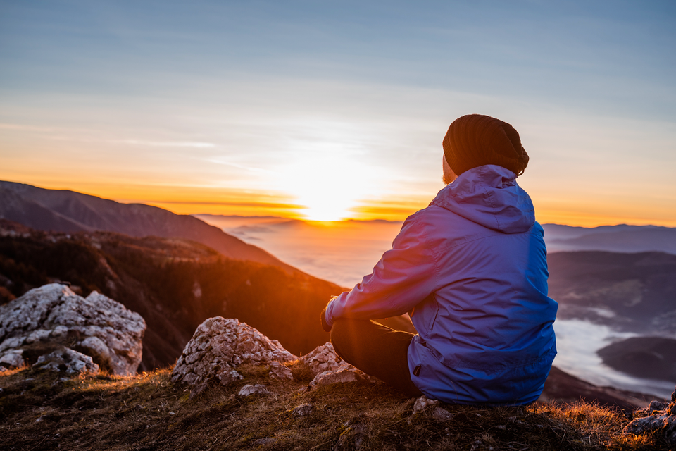 Environmental Exposure and Skin Balance: A Natural Perspective