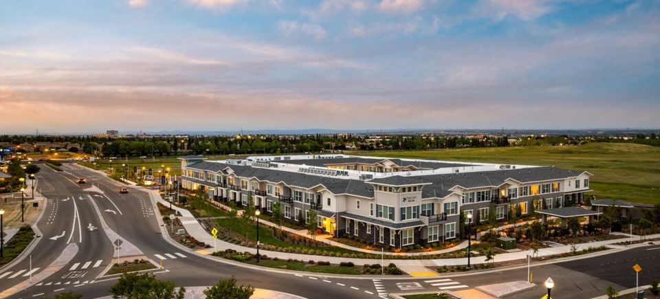 Blue oaks senior living in roseville best retirement choice 1260x708