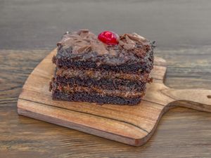Che! empanadas chocolatecake