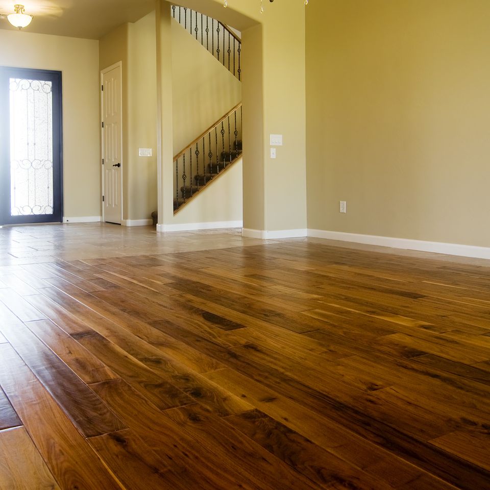 Bigstock hardwood flooring in new home 370778820180109 12595 1v9xfes