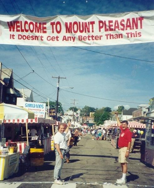 Thumbnail welcome jeff jerry  fest sign