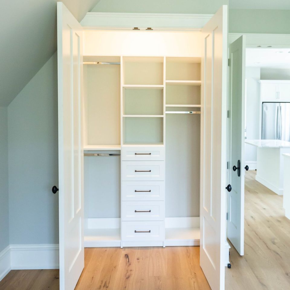 Copy of diplomatclosets tylerlane 63 1.jpg