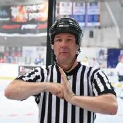 Referee boarding signal.jpg