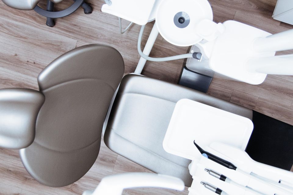 Stocksnap dentist g27211acd0 1920