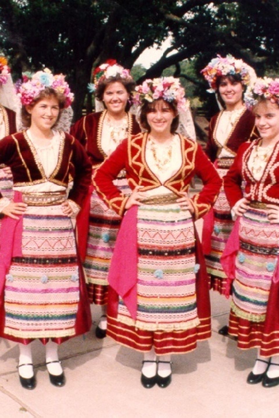 1986 girls posing in corfu costumes 377