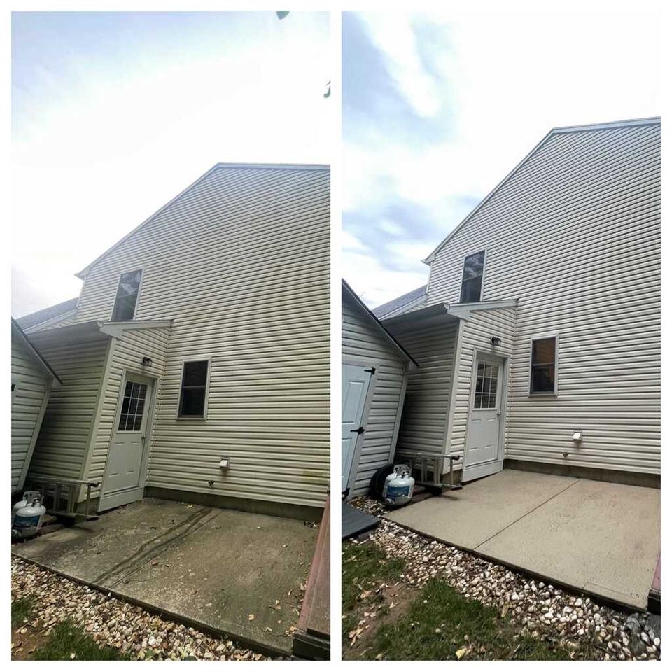 Before and after (house wash  patio1)