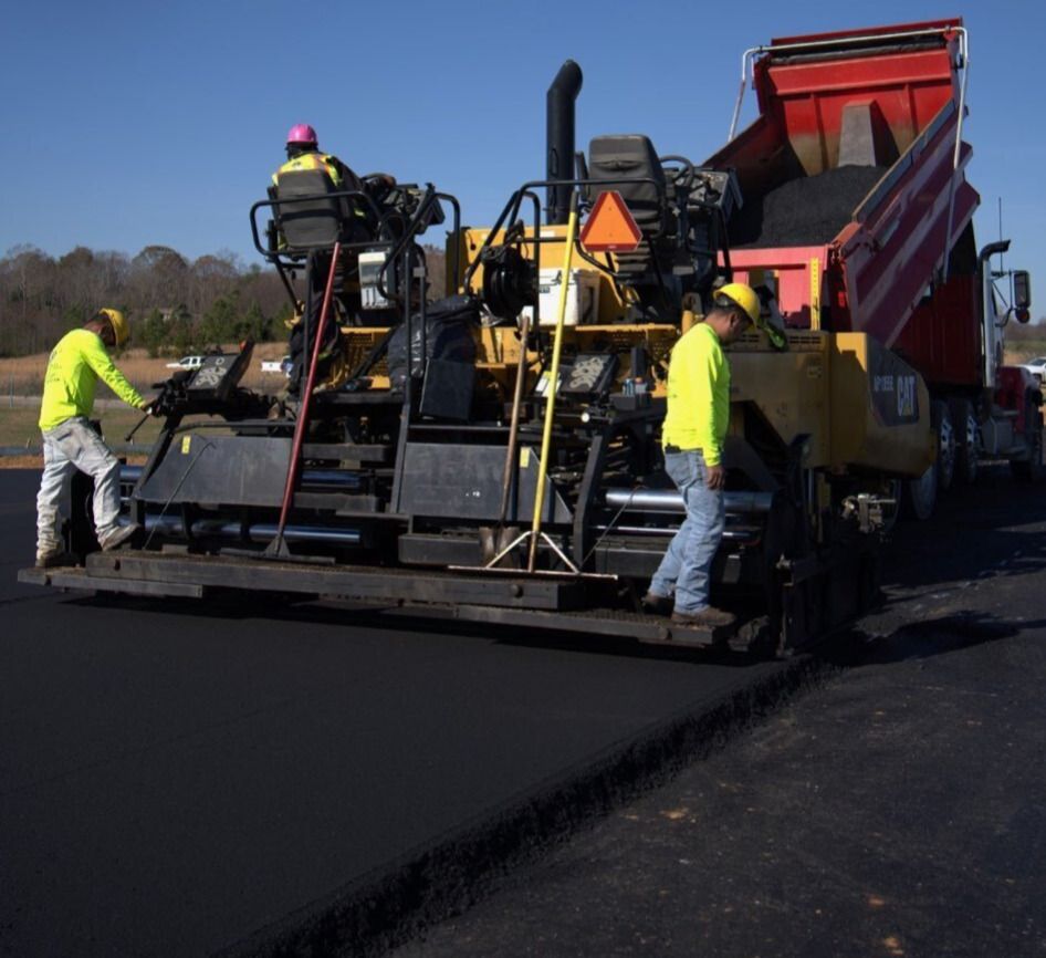 Diamante's Construction, Diamante's Paving, Asphalt Paving, Residential Asphalt Paving, Commercial Asphalt Paving,