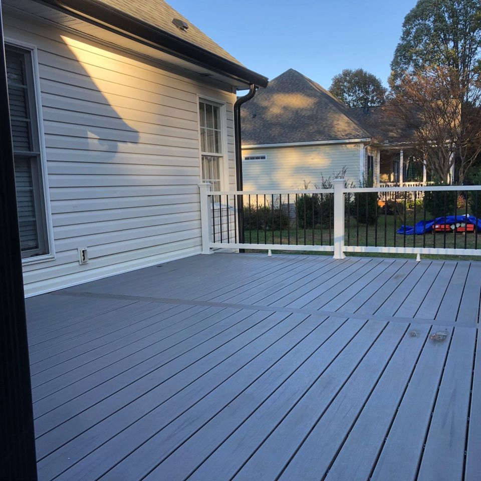 photo of new deck construction in raleigh nc, custom deck builder raleigh nc