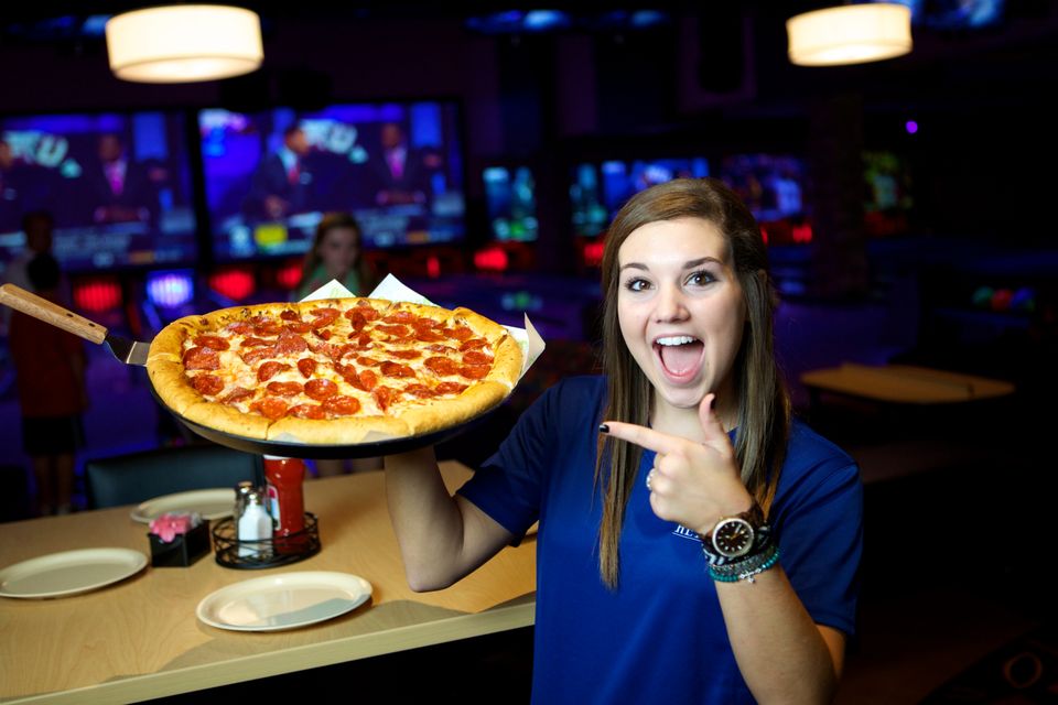 Bowling downstairs   043