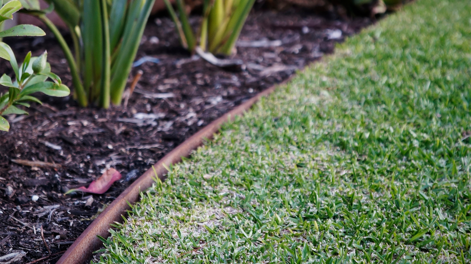 Metal edging