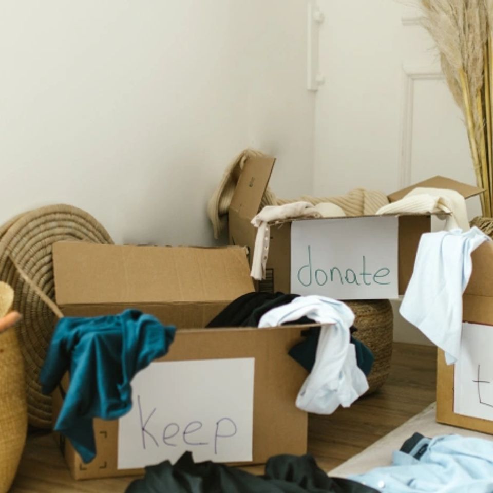 1 decluttering