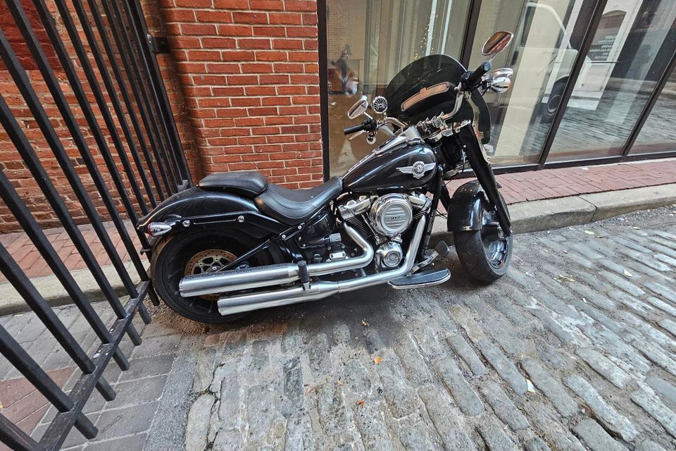 Black harley davidson