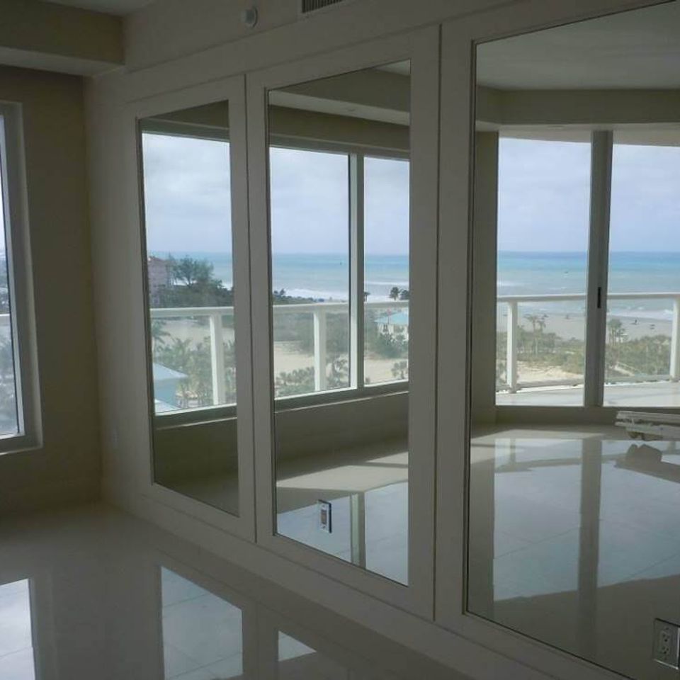 Custom mirrored walls picture 30