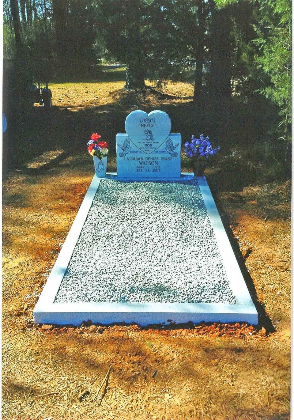 2300 2600