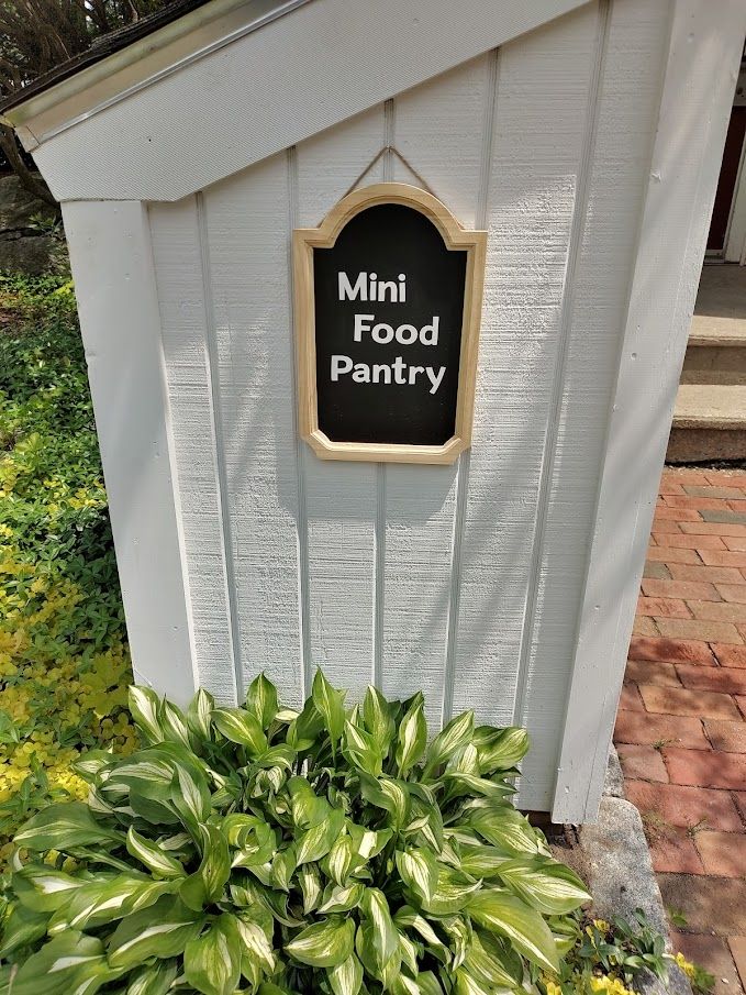 Mini food pantry
