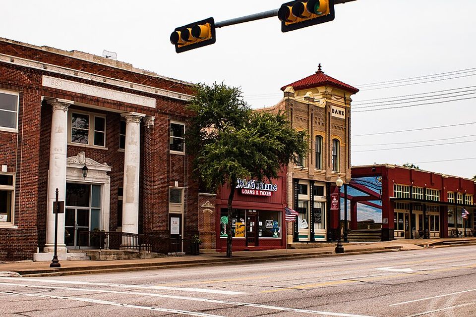 Ennis texas downtown