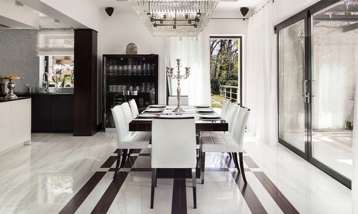 Black and white marble floor in check pattern