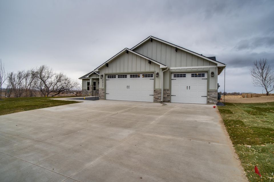 22777 elsie st caldwell 8