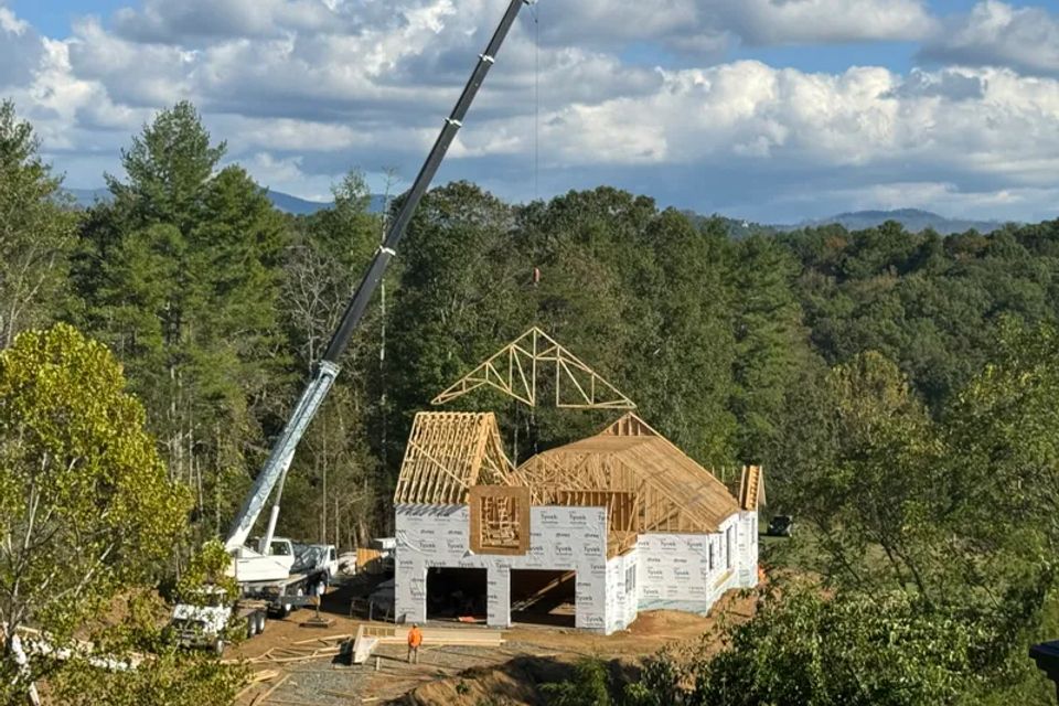Luxe Mountain Properties, Luxe Mountain Properties of North Carolina, Luxe Mountain Properties of NC, Luxury Mountain Properties Near Me, Luxury Real Estate Company Near Me, Mountain Homes, Mountain Homes Near Me, 