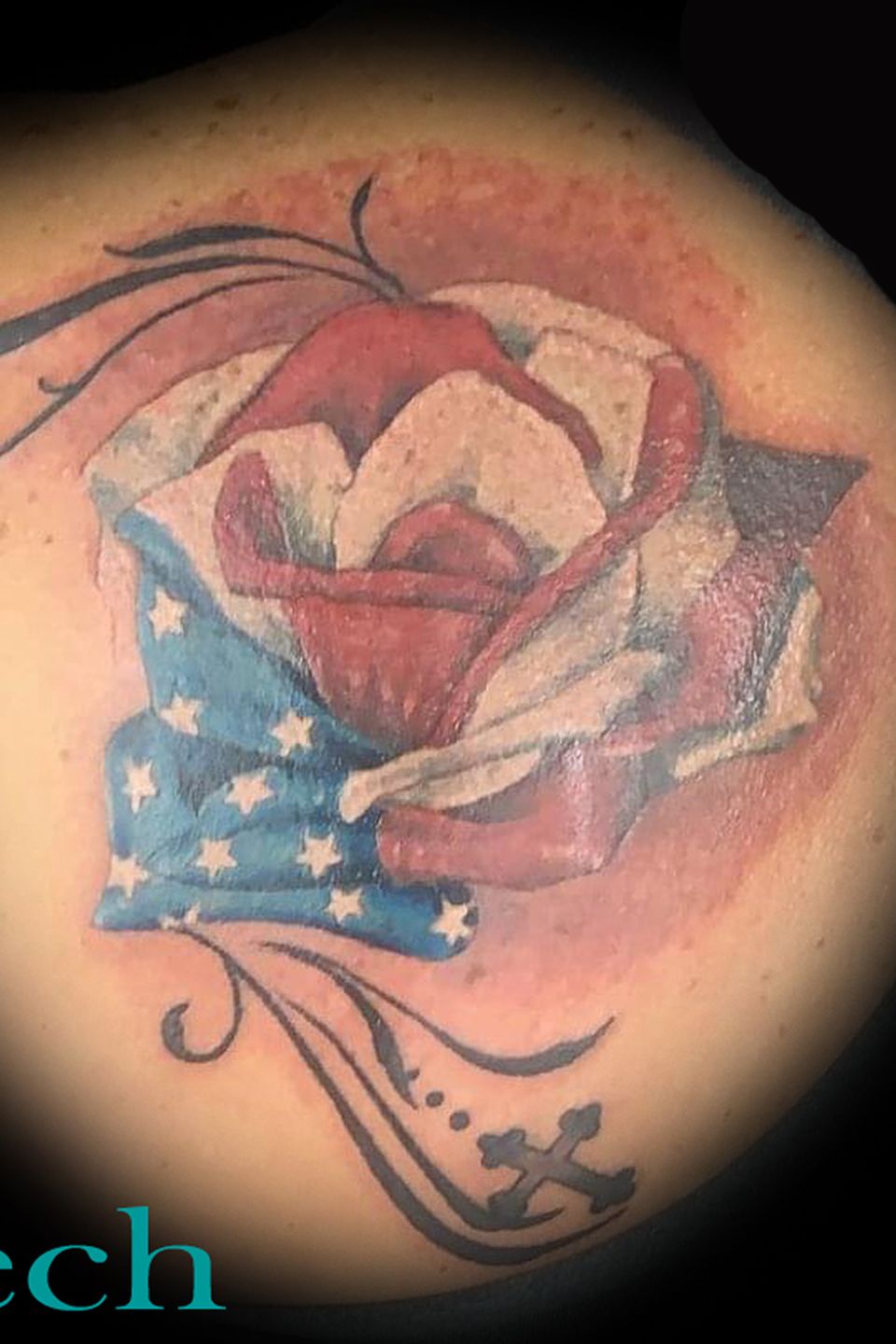 Tech american flag rose