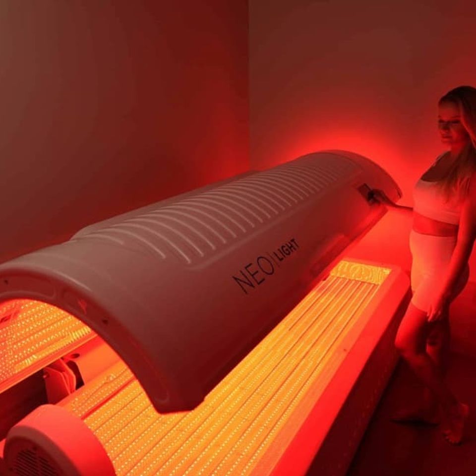What does red light therapy do (1)